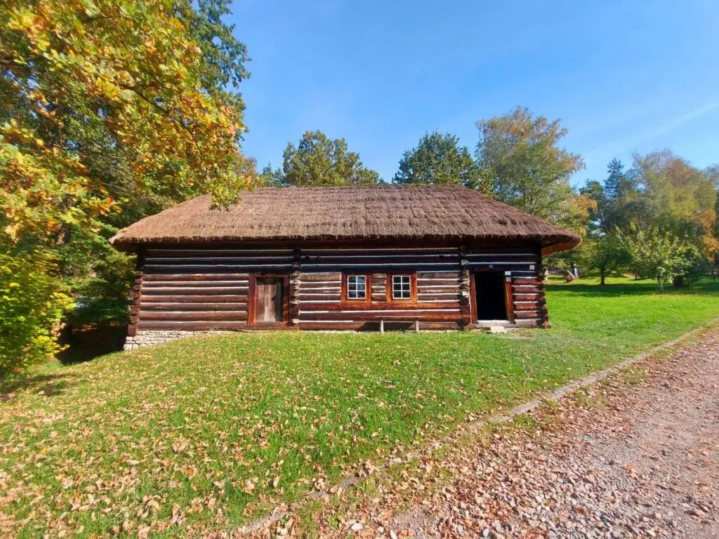 Chata Skansen w Witulinie – idealne miejsce na niezapomniane wydarzenia