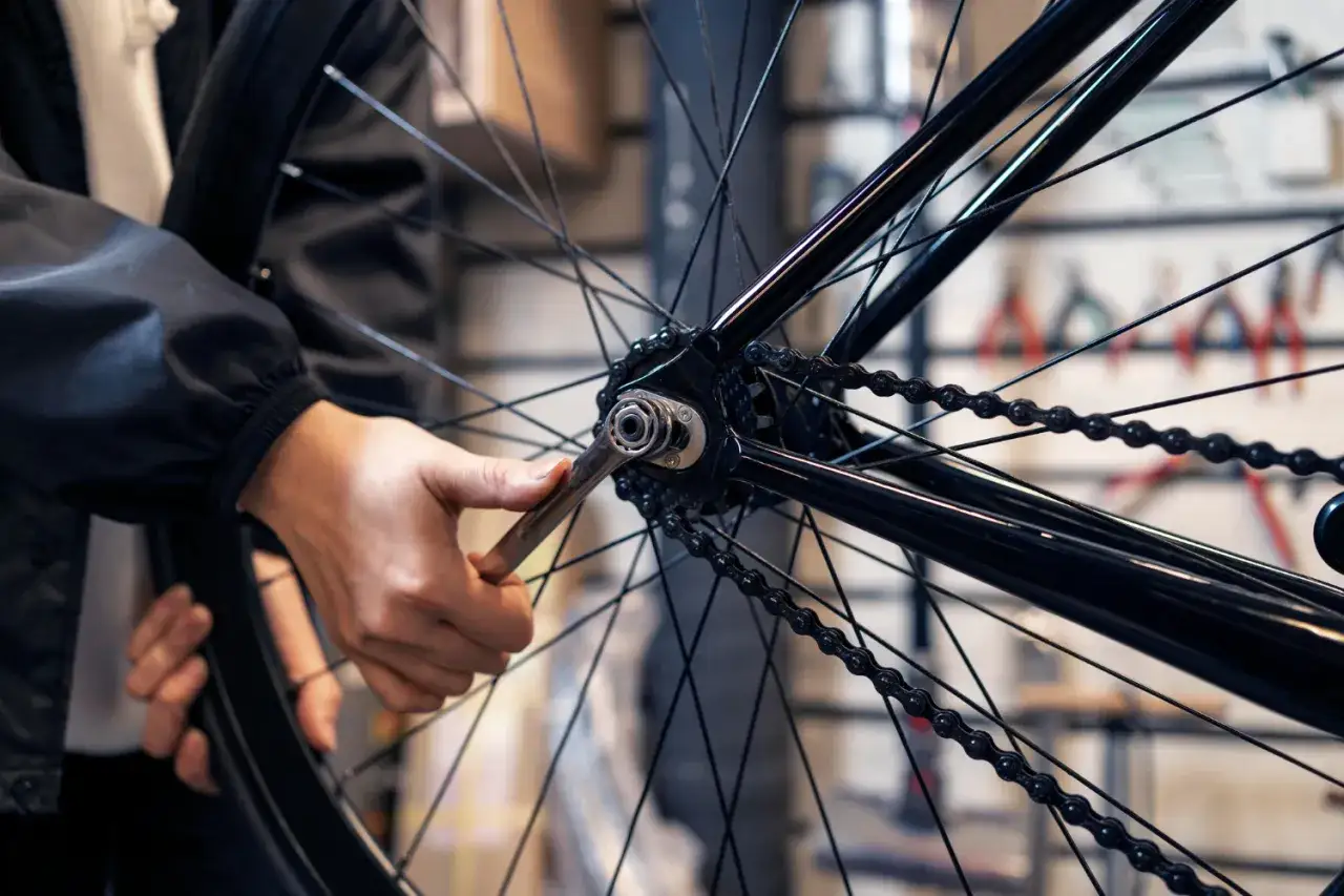 Jak sprawdzić rozmiar opony w rowerze i uniknąć błędów przy wyborze