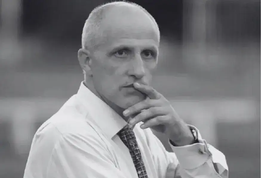 Maciej Kozłowski aktor: Jego niezwykła kariera i osobiste zmagania