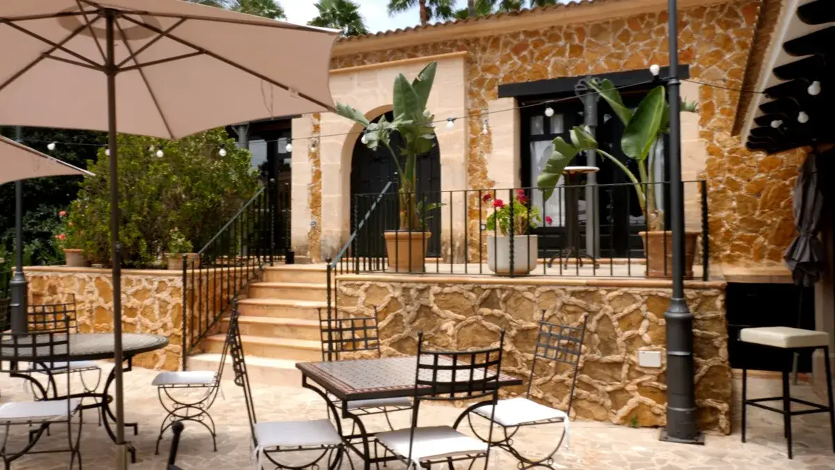 First Dates Hotel: Wo ist der Drehort? Buchen & Bewerben!