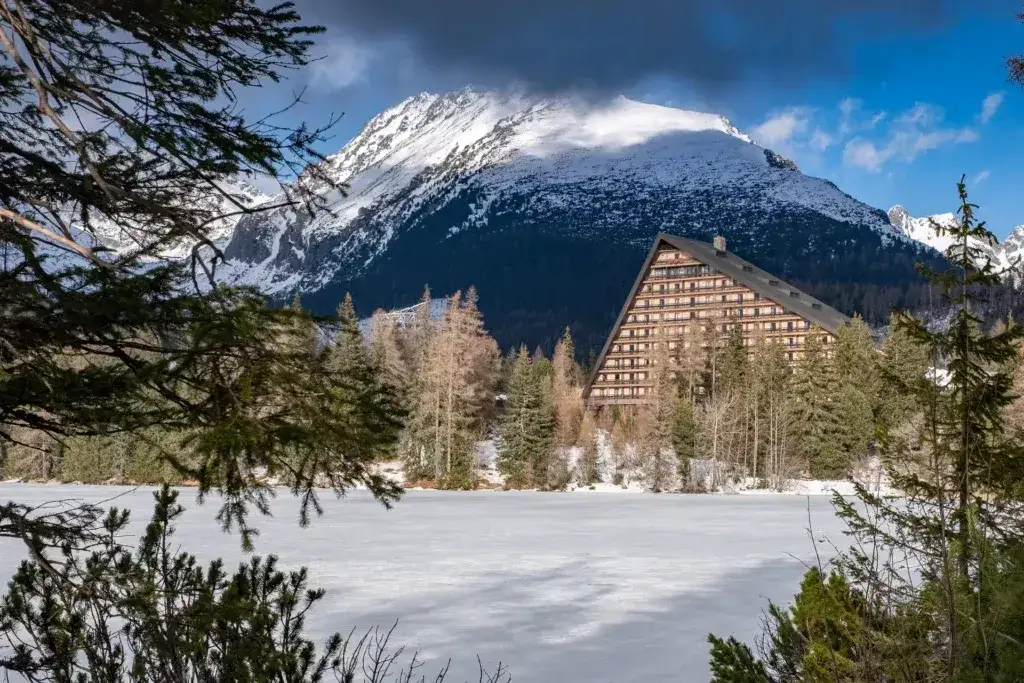 Szczyrbskie Pleso atrakcje, które zaskoczą każdego turystę
