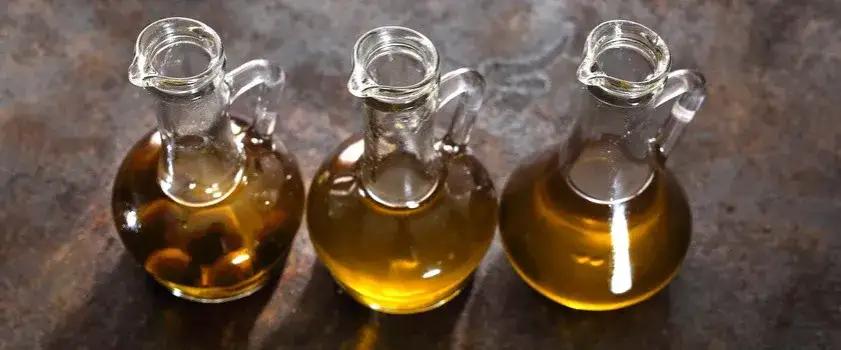 Czy oliwa z oliwek pomaga na zaparcia? Odkryj jej skuteczność i dawkowanie