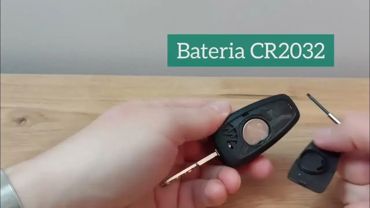 Wymiana baterii w kluczyku Ford Focus MK3 - proste kroki i porady