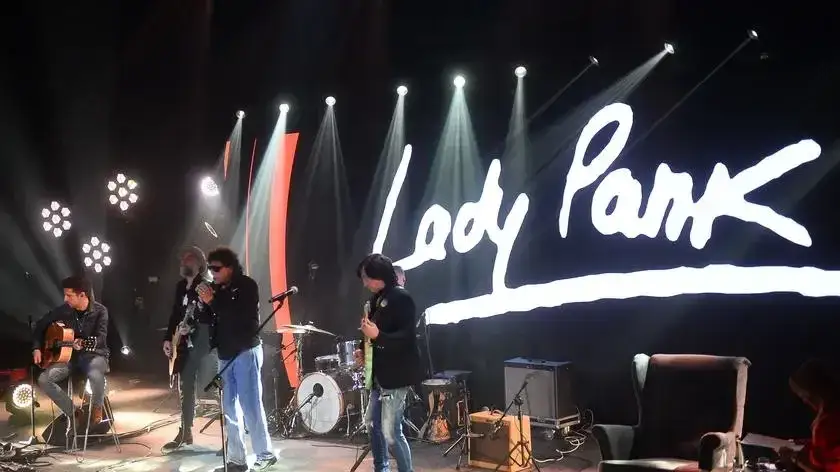 Koncert Lady Pank: Ile trwa i jak zaplanować wieczór?