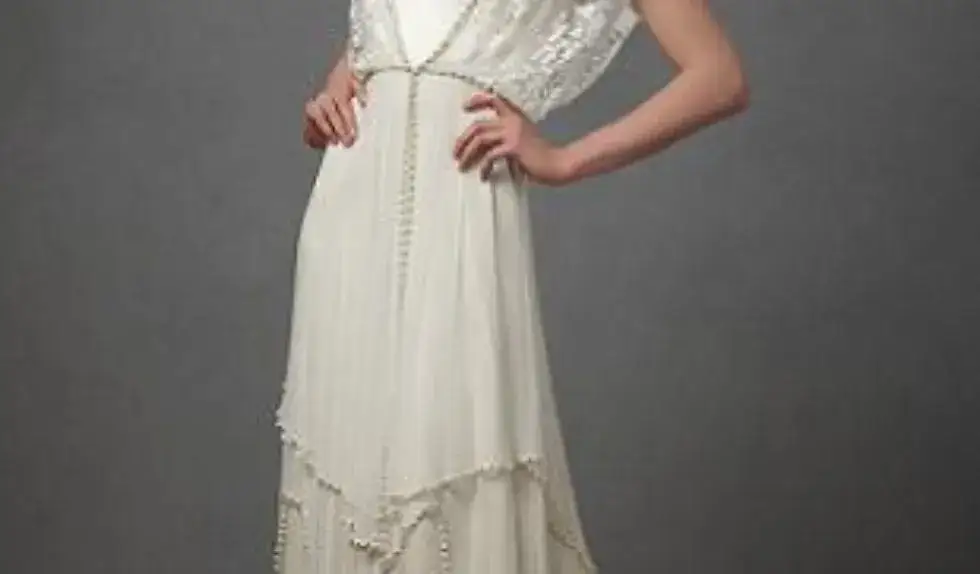 Suknia ślubna lata 20.: Styl, dodatki i inspiracje dla Ciebie