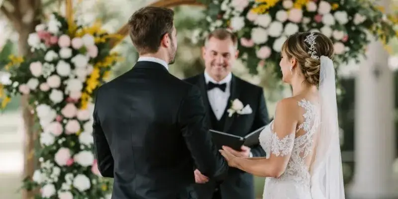 Kto nie może być świadkiem na ślubie kościelnym? Obalamy 5 mitów!