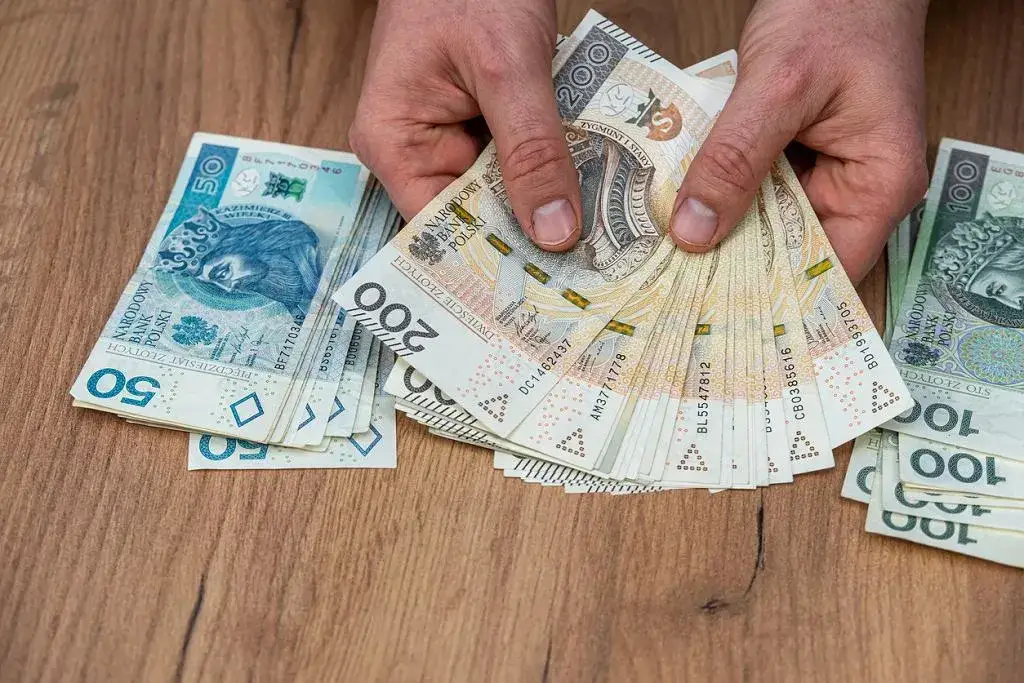 Zasiłek rodzinny ile na osobę – ile możesz otrzymać i jak to działa?