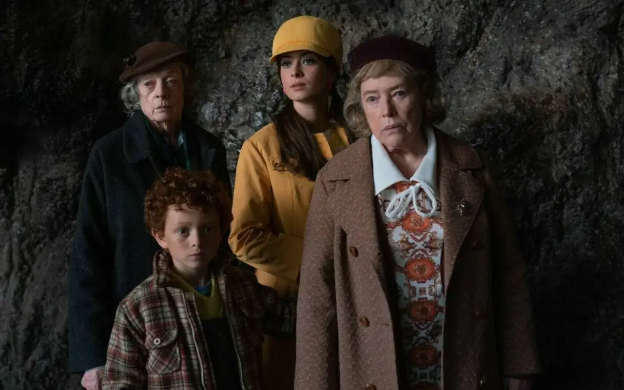 Klub cudownych kobiet recenzja: emocjonalna podróż przez tajemnice i wybaczenie