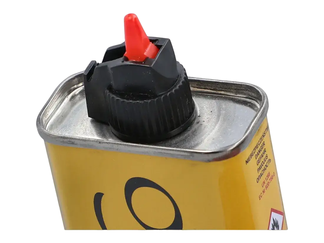 Jaka benzyna do zapalniczek? Najlepsze opcje i bezpieczeństwo użytkowania