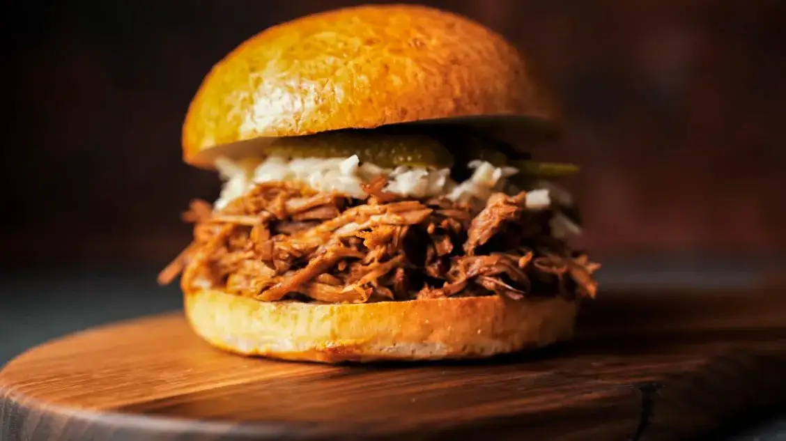 Szybka szarpana wieprzowina - pyszny przepis na ekspresowe danie