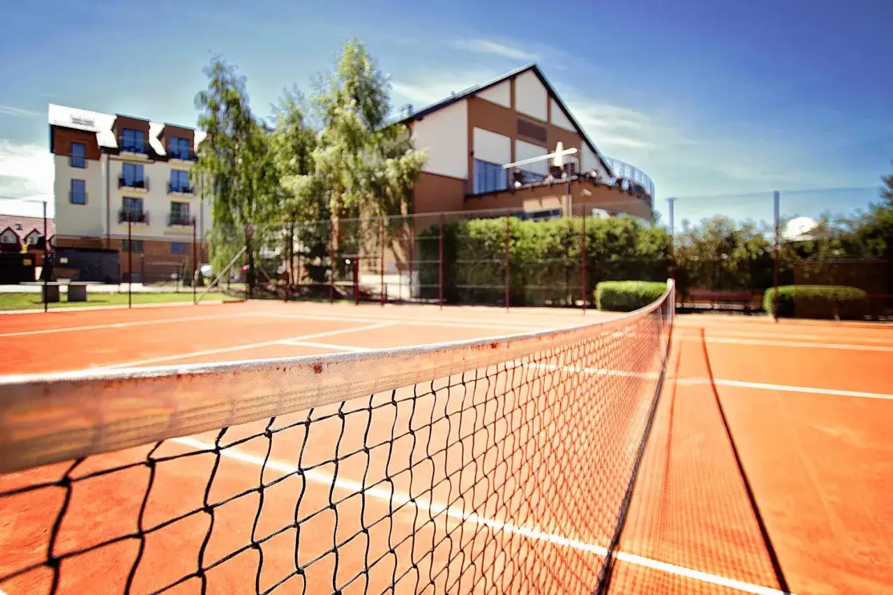 Hotele w Polsce: strzelnica i kort tenisowy dla aktywnych