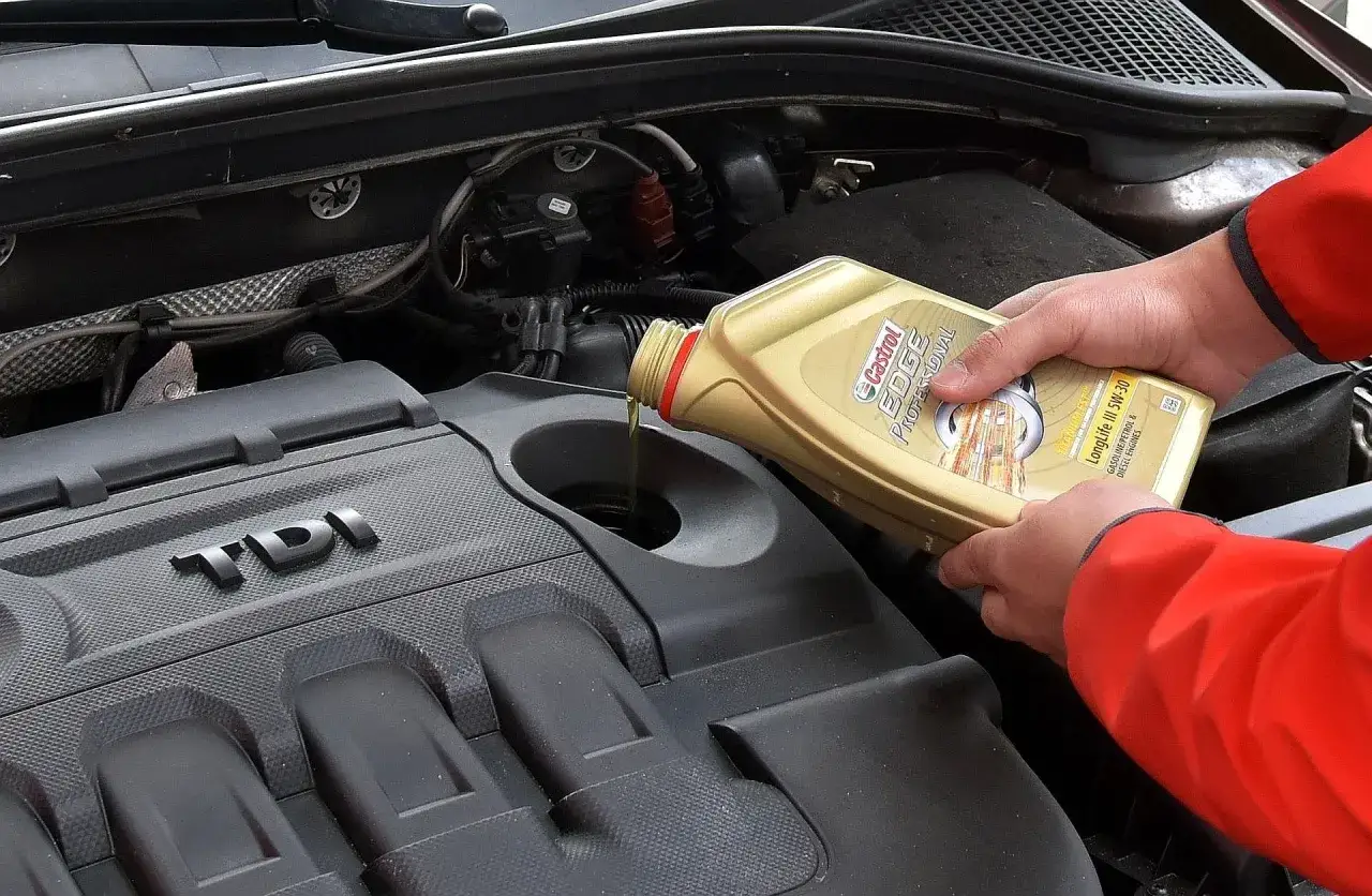 Kontrolka wymiany oleju ile można jechać i jakie są ryzyka