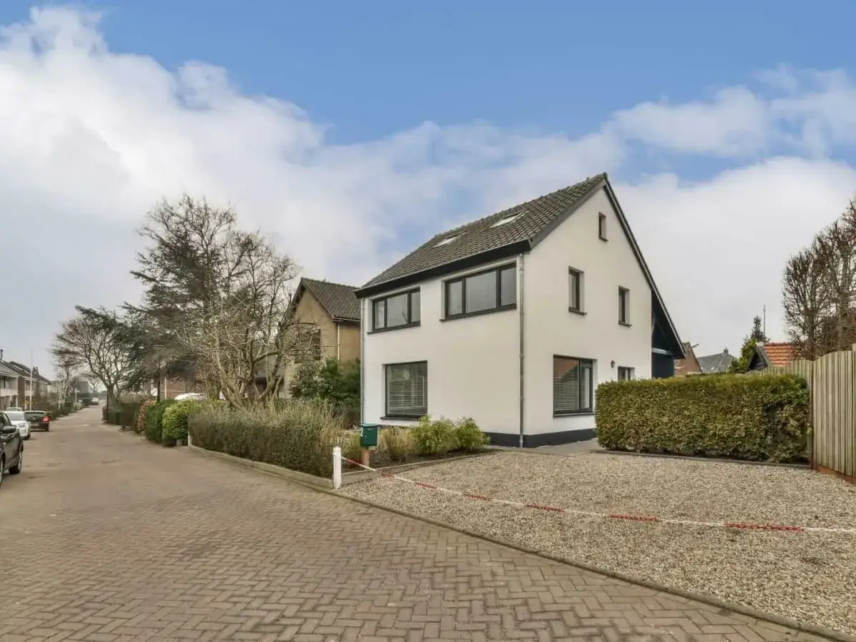 Jak zrobić podjazd z kruszywa? Poradnik eksperta: Zbuduj i oszczędź!