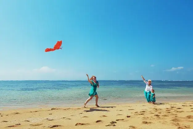 Gdzie nad morze w październiku? Najlepsze miejsca na relaks i przygodę