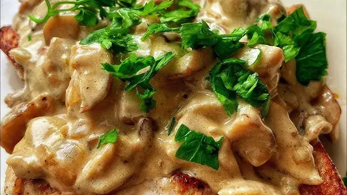 Jak zrobić pyszny sos z borowików – prosty przepis krok po kroku