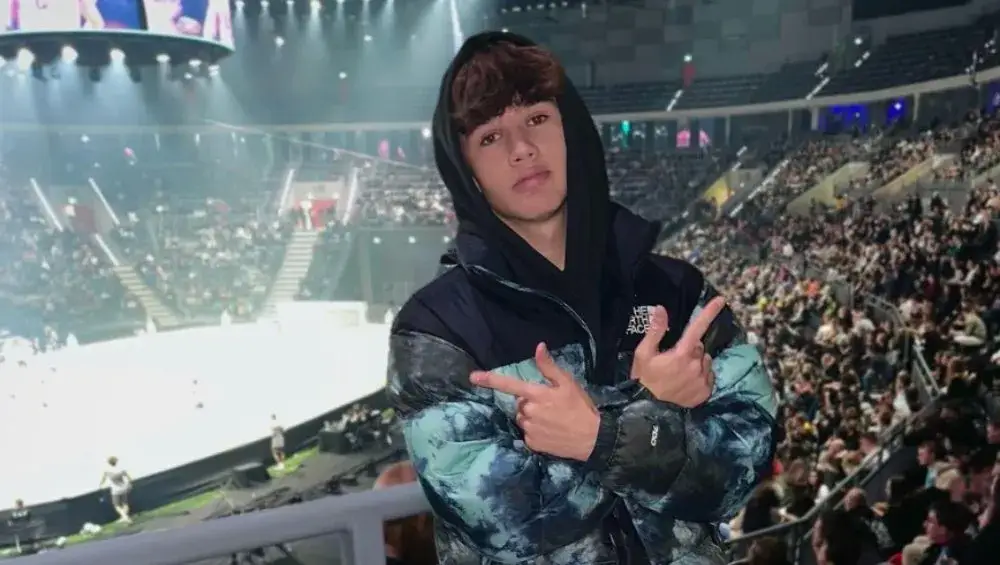 Kim jest Gawronek? Poznaj jego biografię, osiągnięcia i tajemnice