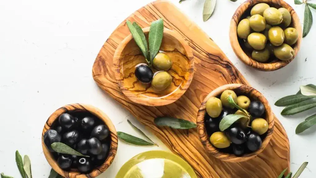 Czy zielone oliwki są zdrowe? Odkryj ich niezwykłe korzyści zdrowotne
