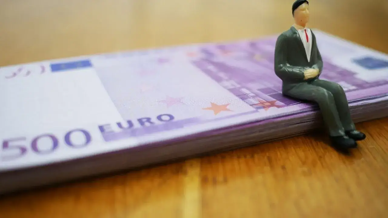 Czy lombard się opłaca? Poznaj ukryte koszty i ryzyka pożyczek