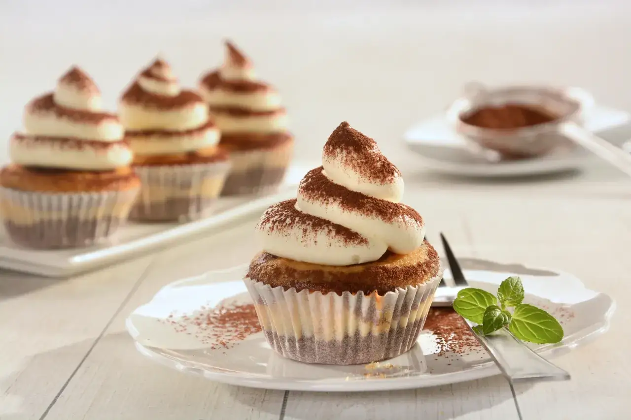 Masz płaskie babeczki? Odkryj sekret wysokiej górki jak z cukierni!