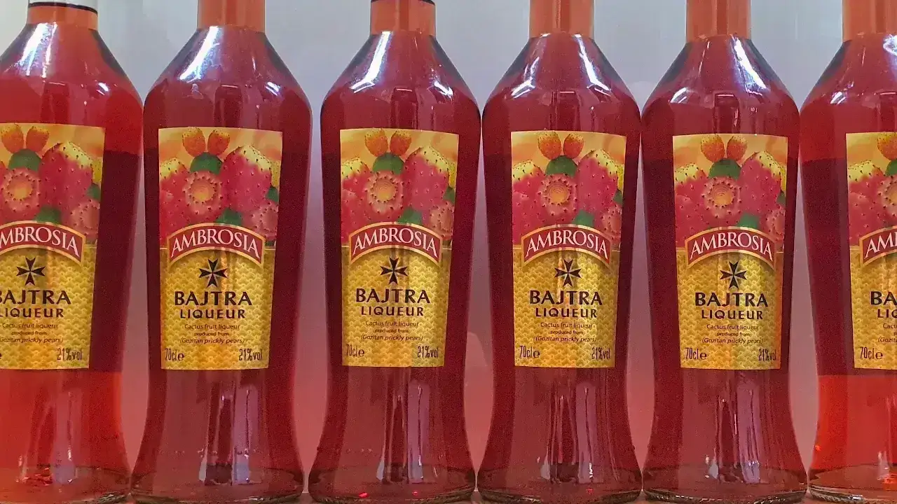 Jaki alkohol na Malcie? Odkryj najlepsze lokalne napoje alkoholowe