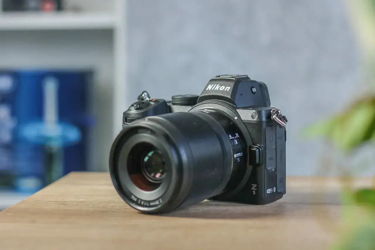 Jaki aparat dla amatora? Prosty przewodnik po idealnym sprzęcie dla początkujących