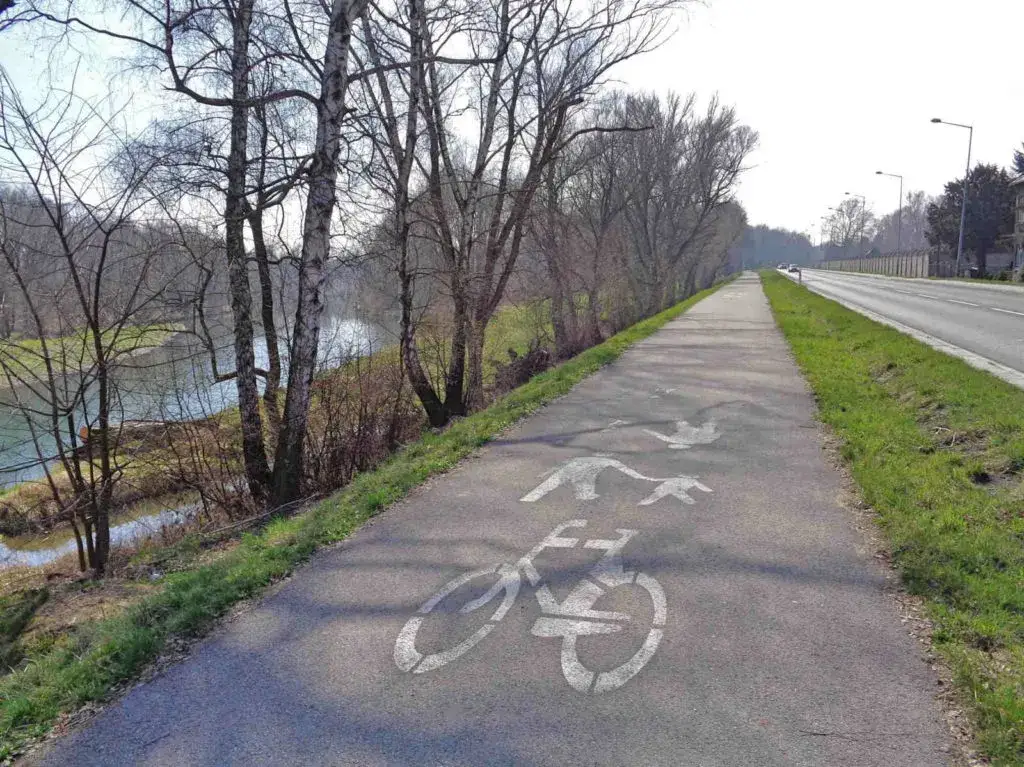 Trasa rowerowa Oświęcim Kraków: odkryj najpiękniejsze widoki i trasy