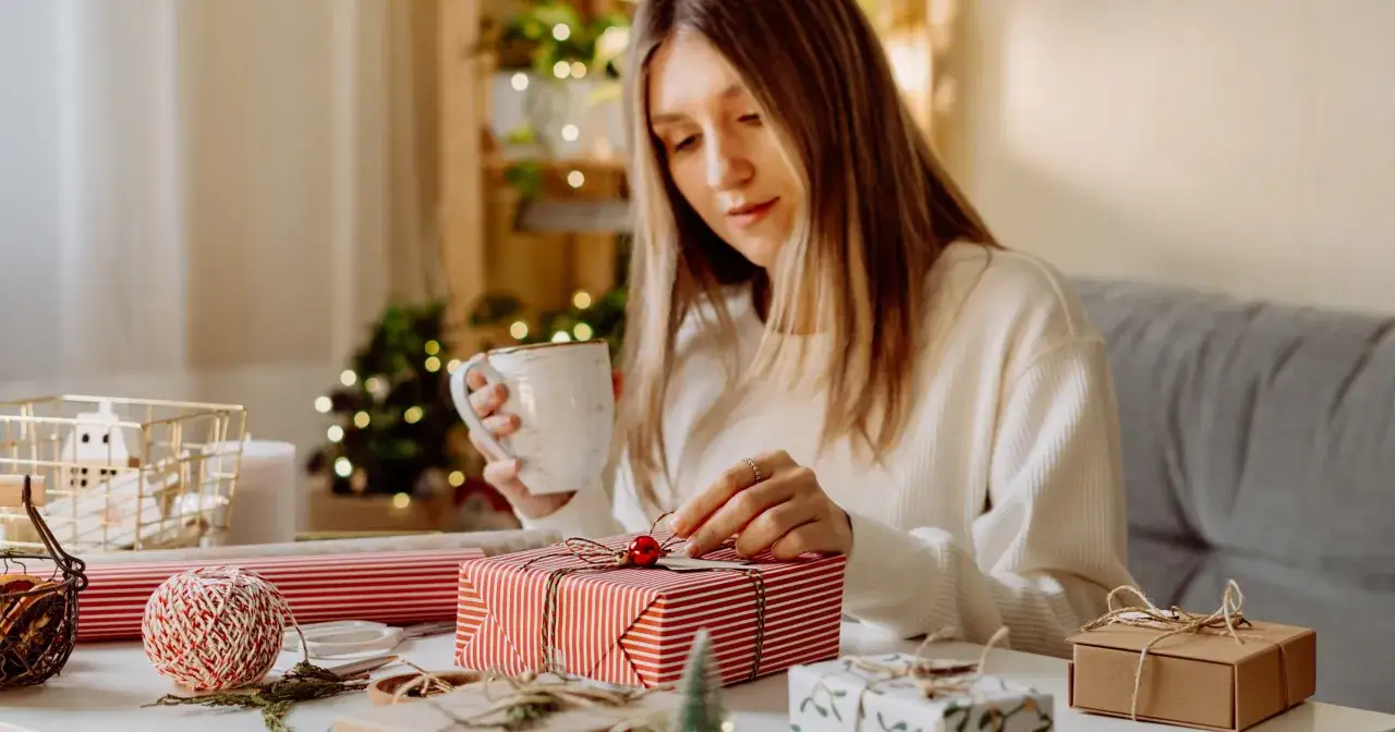 Co kupić koledze pod choinkę? 10 praktycznych pomysłów na prezenty