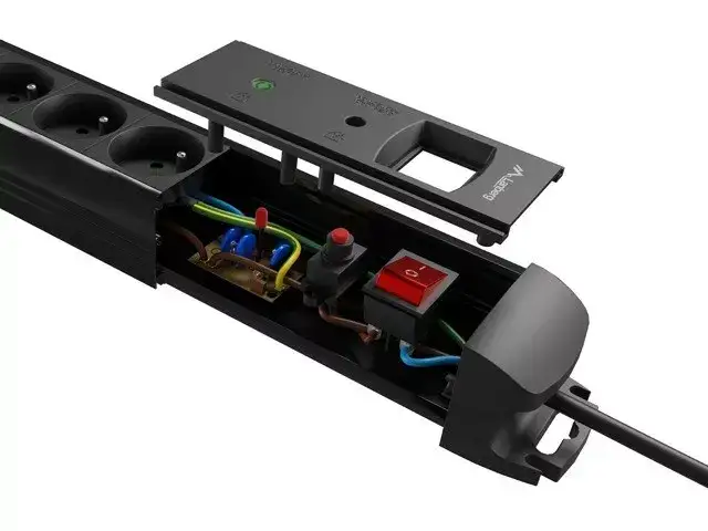 Jak wybrać najlepszą listwę antyprzepięciową i zabezpieczyć sprzęt elektroniczny