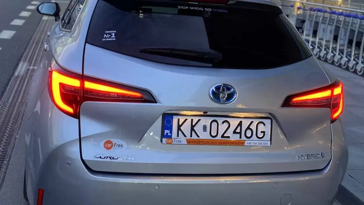 Jak działa silnik hybrydowy i dlaczego warto go znać?