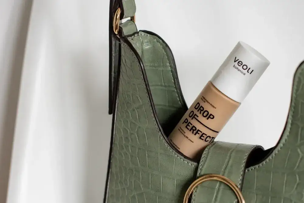 Krem BB na co dzień: Jak uzyskać naturalny efekt i nawilżenie