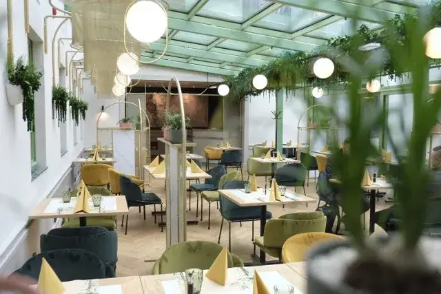 Gdzie zjeść w Toruniu? Odkryj najlepsze restauracje i smaki