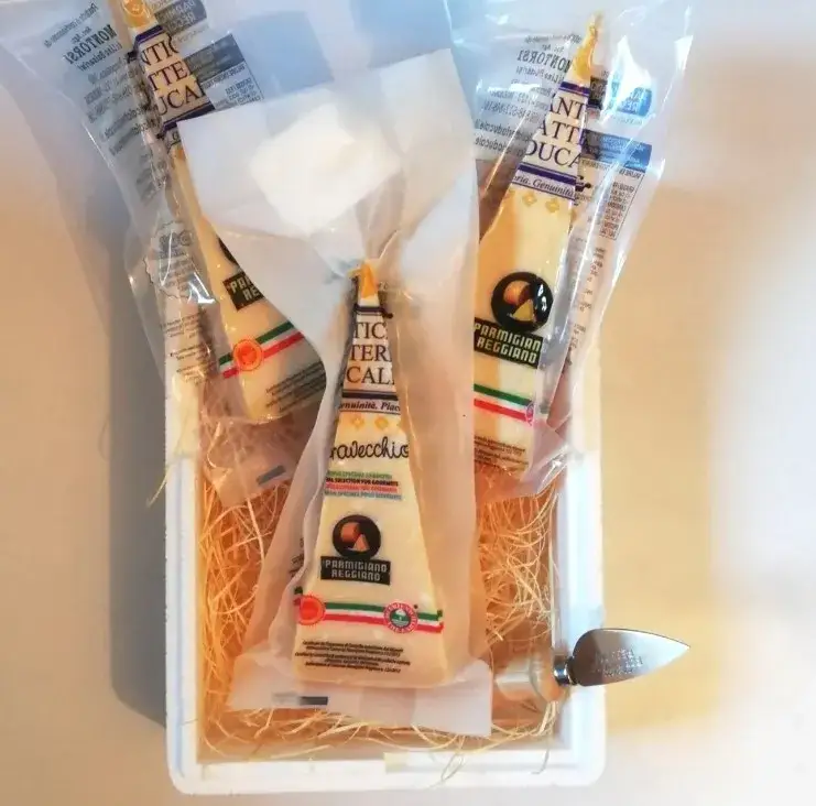 Jak przechowywać parmezan w lodówce, aby nie stracił świeżości