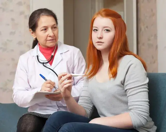 Badanie alkomatem nieletniego: Kiedy policja ma prawo? Zasady.