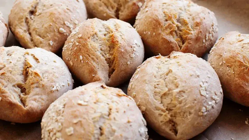 Przepis na zdrowe bułki, które zachwycą smakiem i wartościami odżywczymi