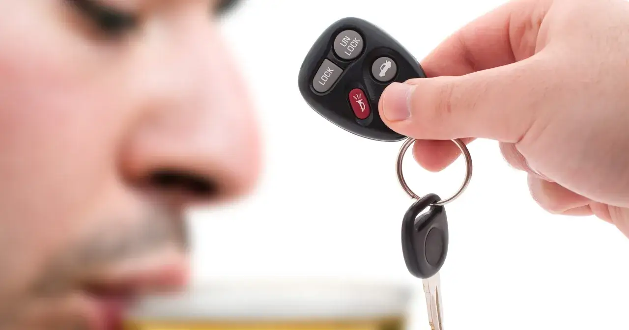 Gdzie zbadać się alkomatem? Pewnie i bezpiecznie poradnik Marka