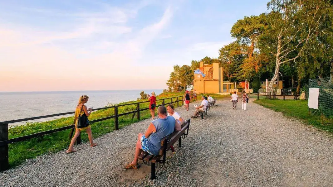 Jastrzębia Góra co warto zobaczyć: najpiękniejsze atrakcje i widoki