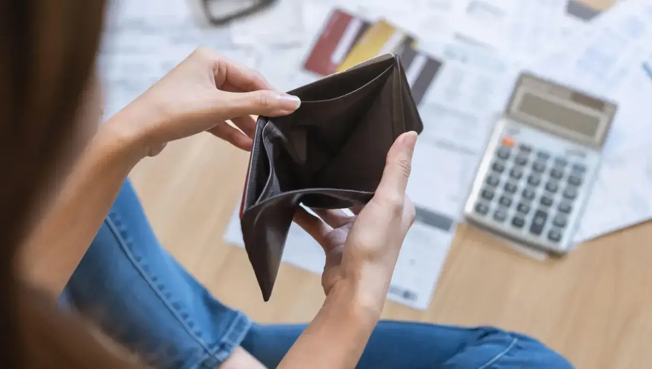 Gdzie chwilówka dla zadłużonych? Szybka gotówka bez weryfikacji BIK.