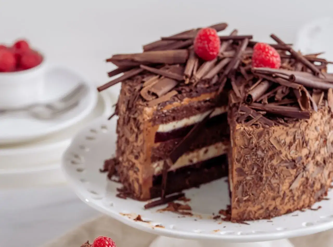 Jak przewieźć tort bezpiecznie? Sprawdzone metody na sukces!