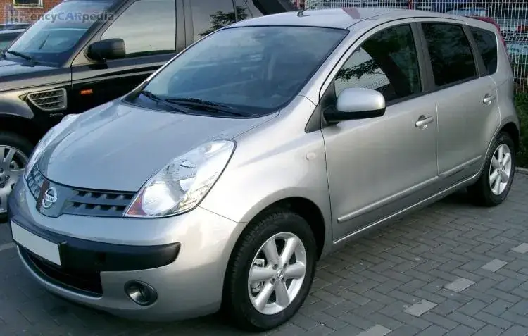 Nissan Note 1.4: Ile litrów paliwa? Zasięg i rezerwa