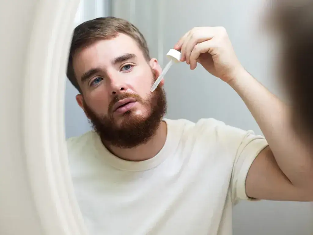 Jak zagęścić zarost na brodzie – sprawdzone metody i porady