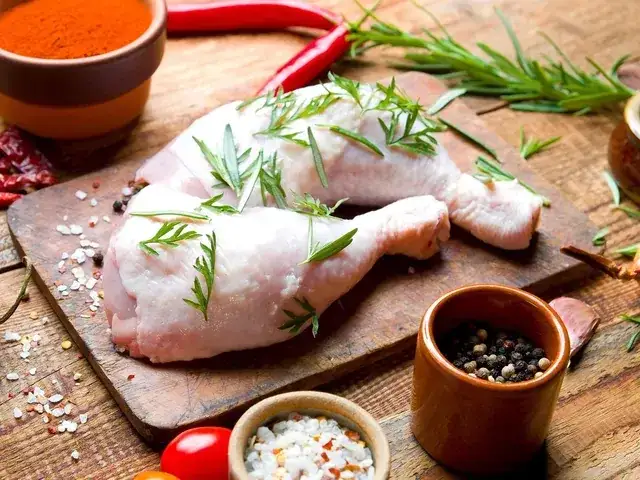 Soczyste mięso na obiad: Nigdy więcej suchego! Odkryj sekrety smaku