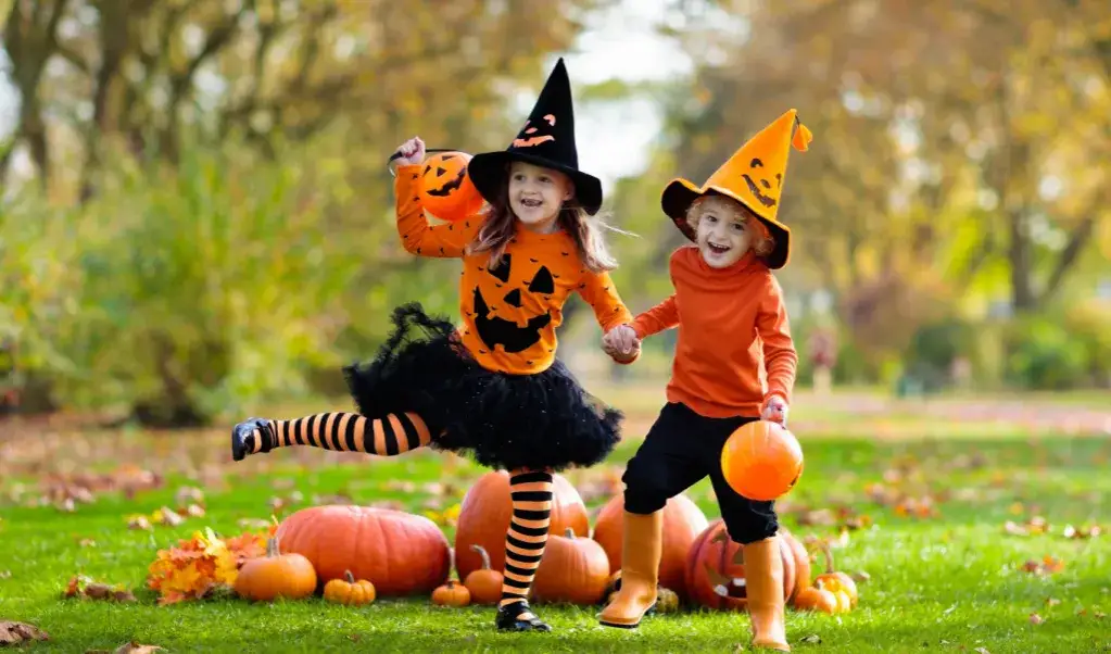 Jak łatwo zrobić strój dyni dla dziecka na Halloween krok po kroku