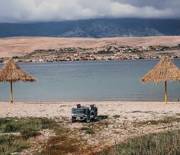 Najlepsze atrakcje na wyspie Pag w Chorwacji, które musisz zobaczyć