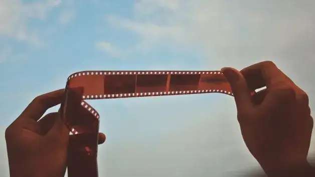 Jak zrobić negatyw zdjęcia – proste metody i aplikacje krok po kroku