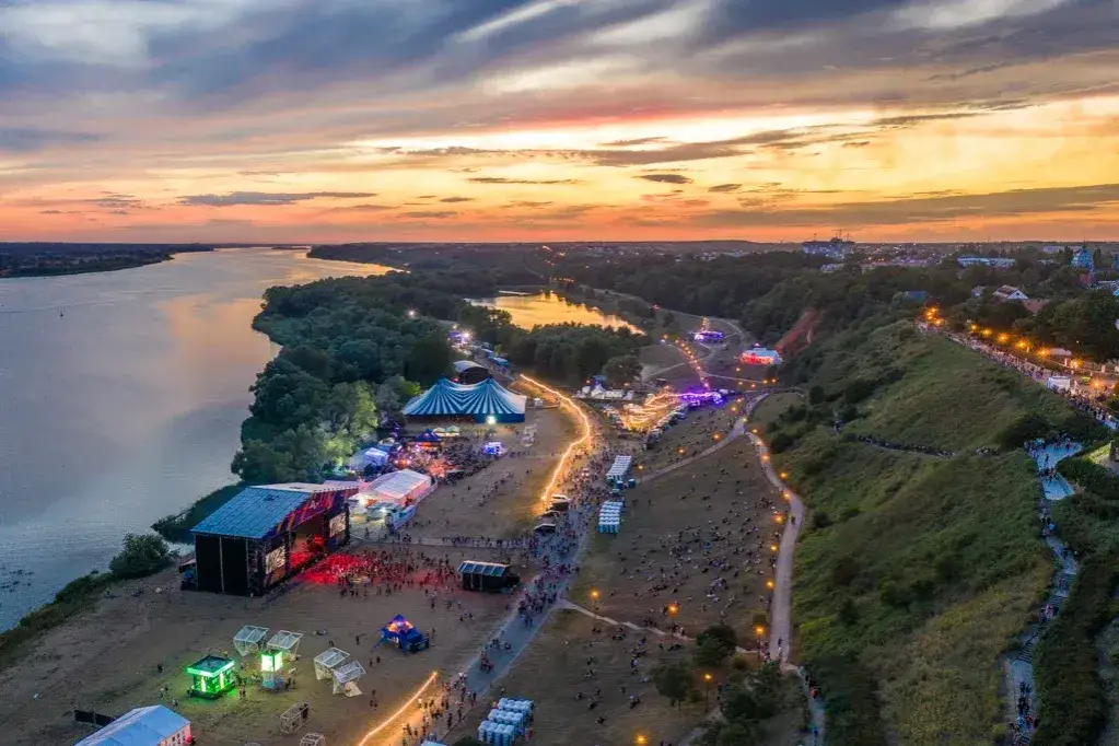 Płock: Co po Audioriver? Odkryj nowe festiwale elektroniczne!