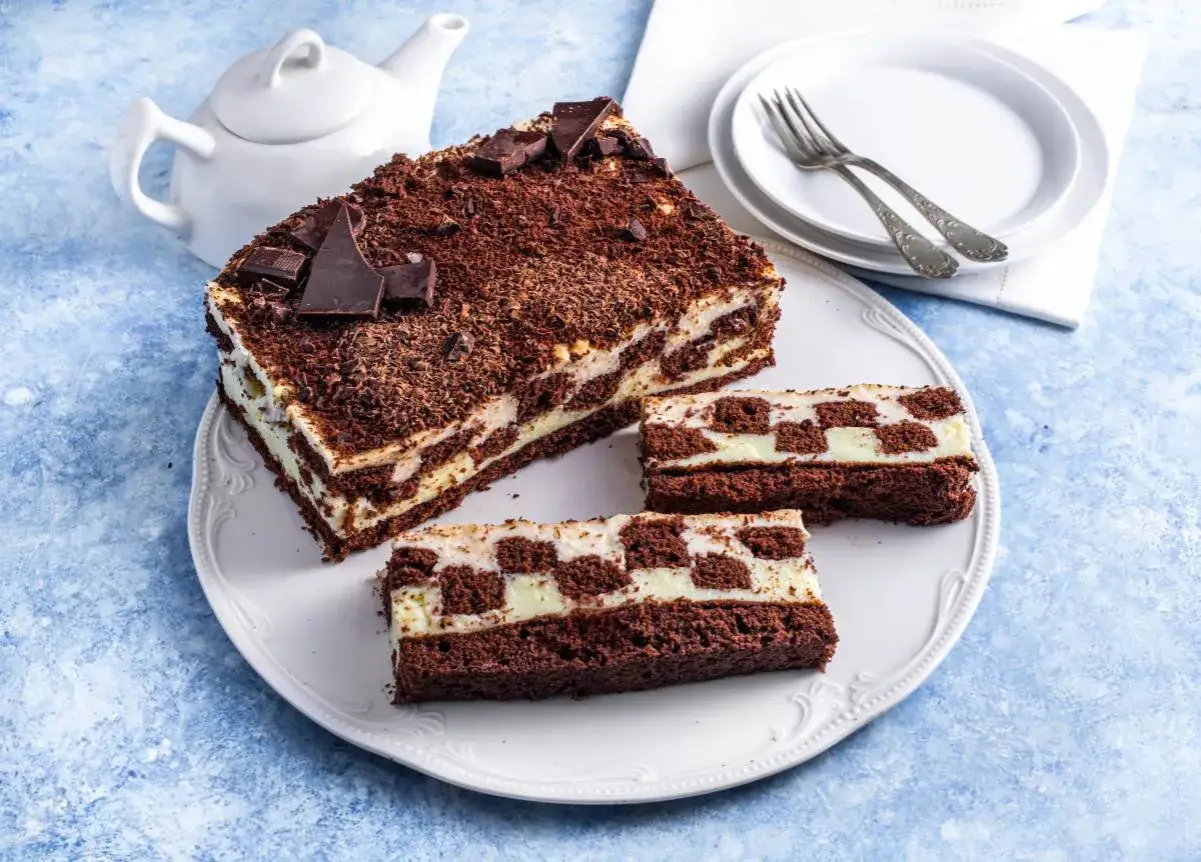 Jak zrobić szachownicę - łatwy przepis na efektowne ciasto