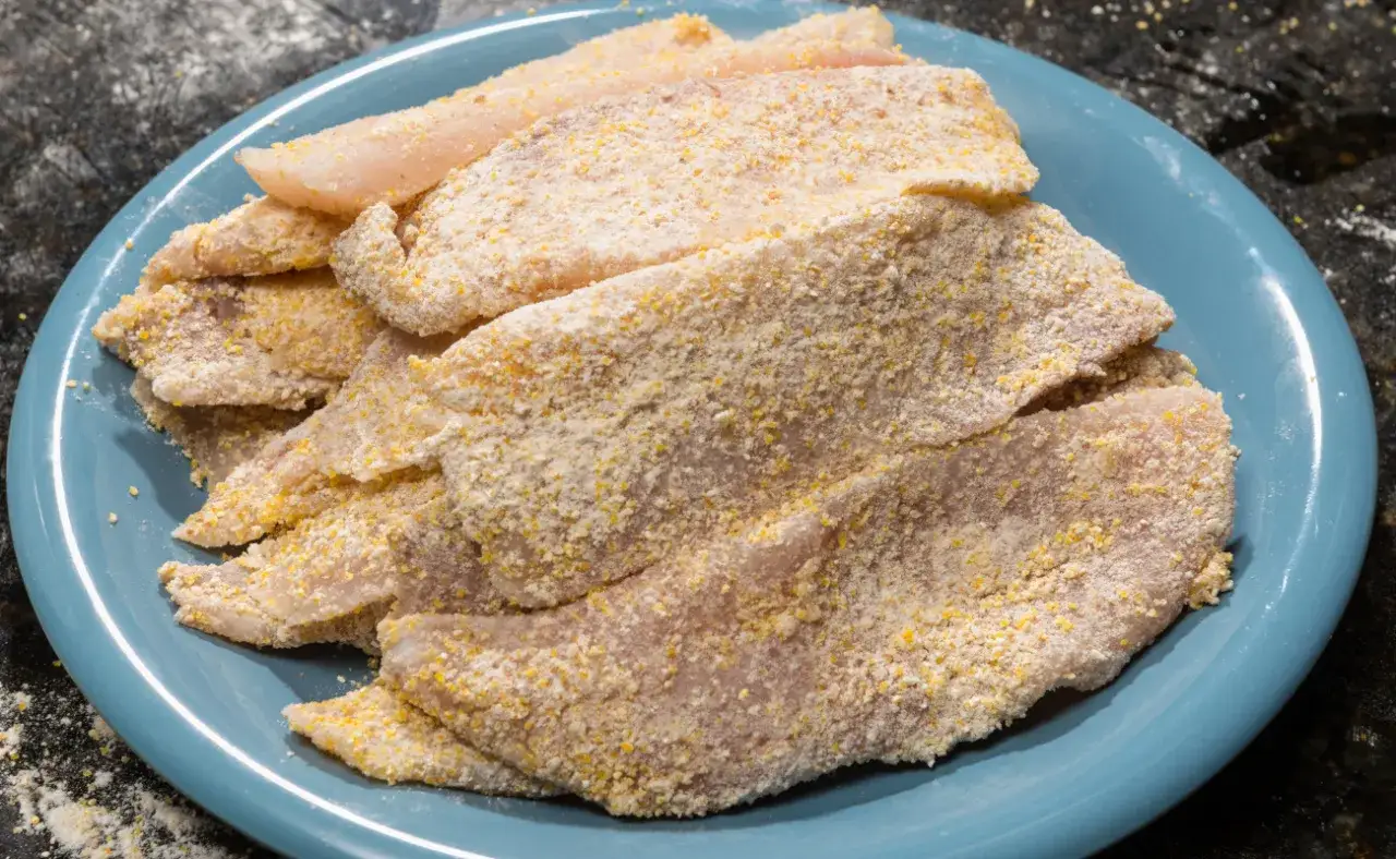 Jak usmażyć rybę idealnie? Chrupiąca skórka, soczysty środek!