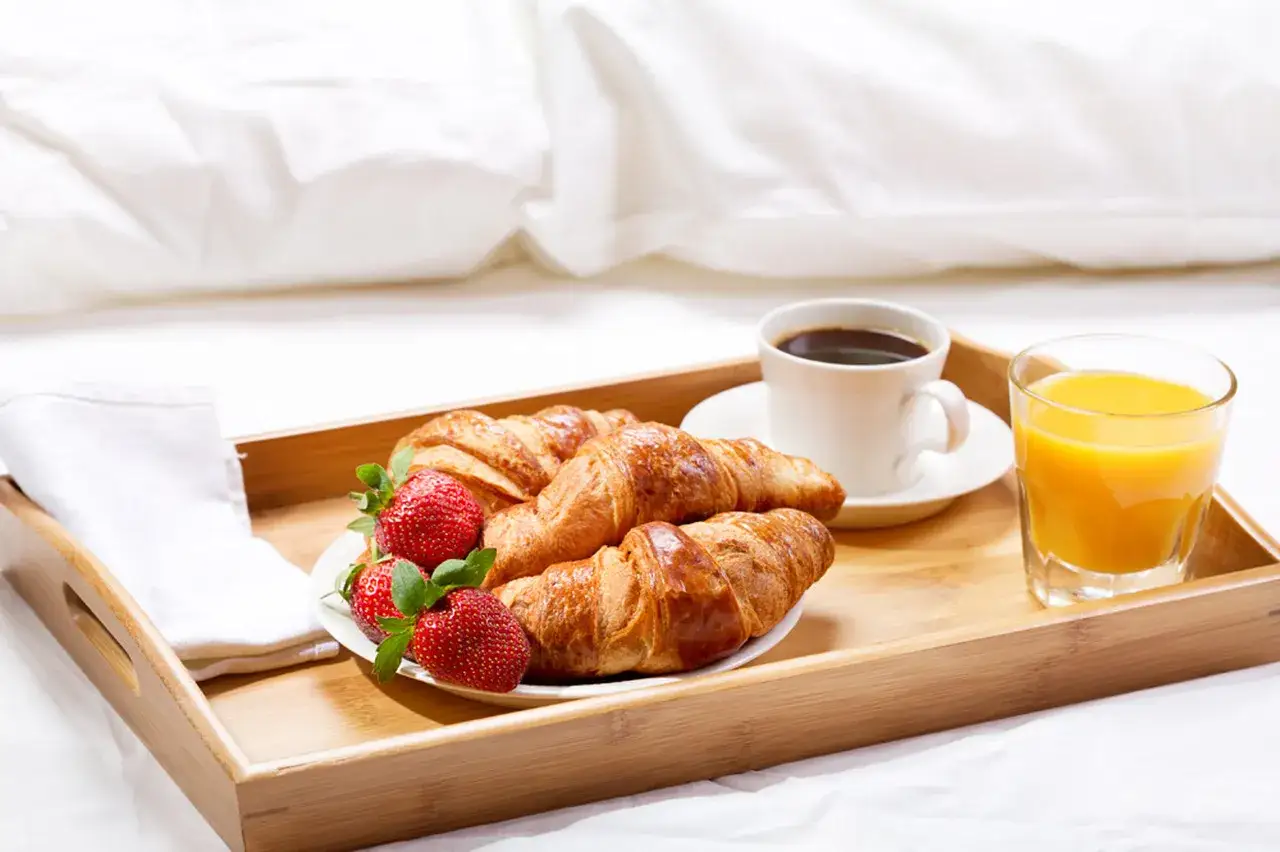 HB w hotelu: Co to znaczy? Napoje w cenie? Poznaj prawdę!