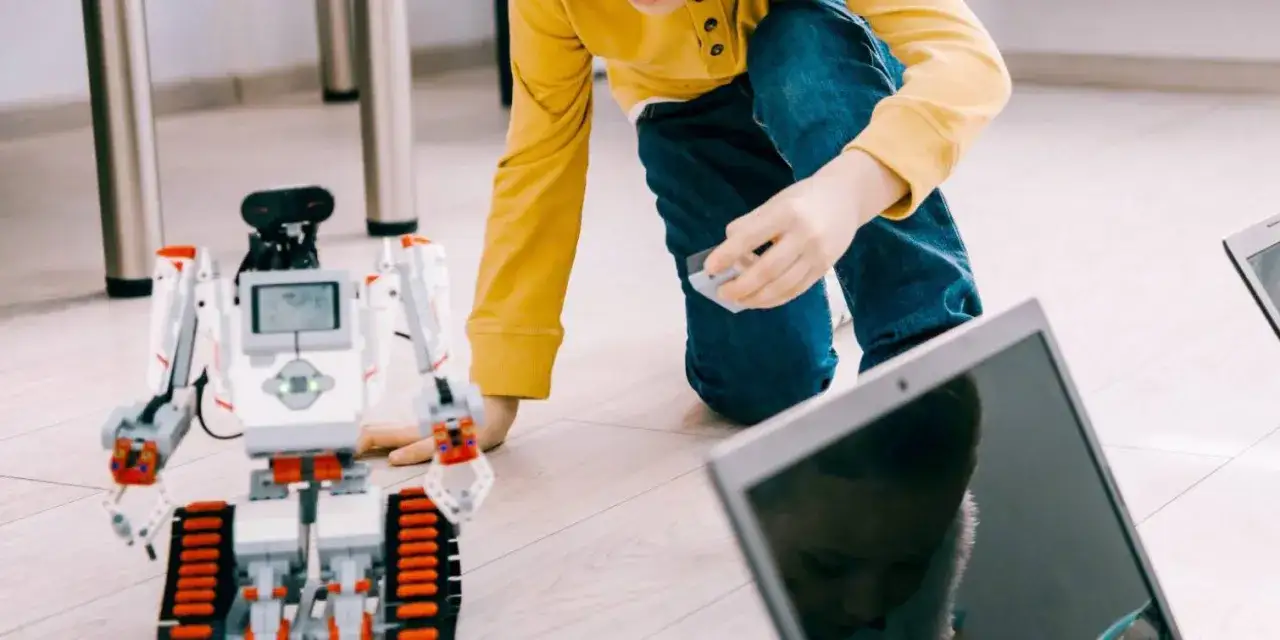 Robotyka dla dzieci: Rozwiń kluczowe umiejętności. Jak wybrać kurs?