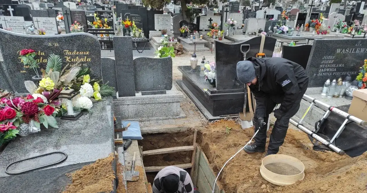 Jak znaleźć zmarłego na cmentarzu w Łodzi - skuteczne metody poszukiwań